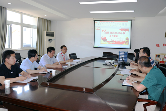 倪依純副校長一行對機電工程學(xué)院 掃黑除惡專項斗爭進行督查