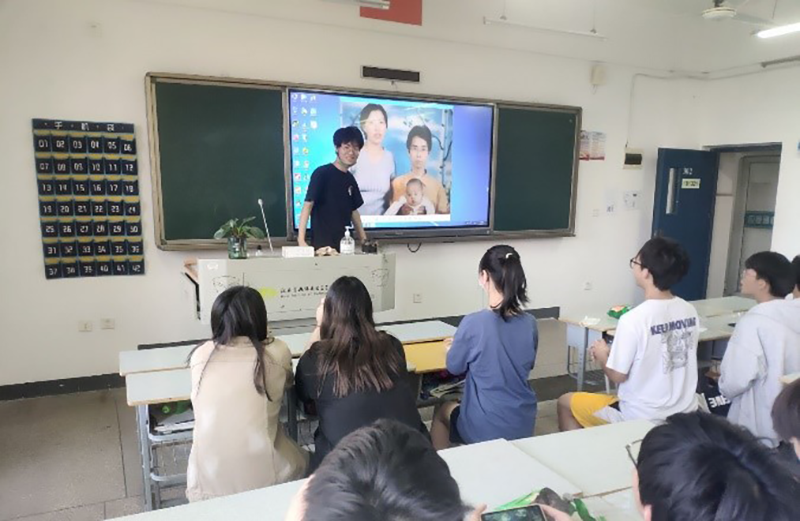 機電工程學院組織留校學生開展“感恩母親節(jié)”主題活動