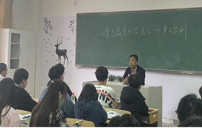 與心同行，心向暖陽