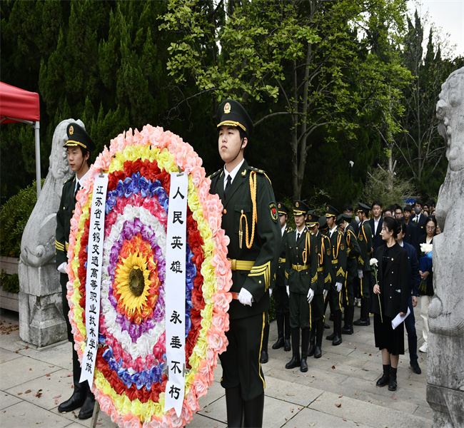 “學(xué)習(xí)二十大 永遠(yuǎn)跟黨走 奮進(jìn)新征程” 主題黨日、團(tuán)日活動(dòng)順利開(kāi)展