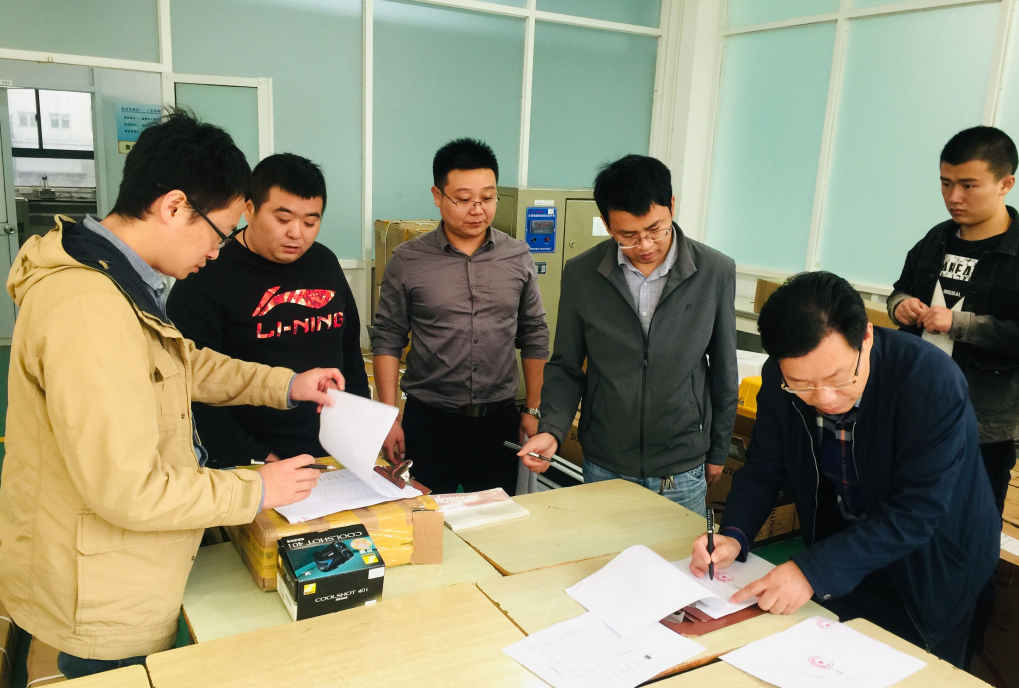 資產(chǎn)管理處對(duì)學(xué)校道路橋梁健康檢測（工程測量）實(shí)訓(xùn)室項(xiàng)目驗(yàn)收